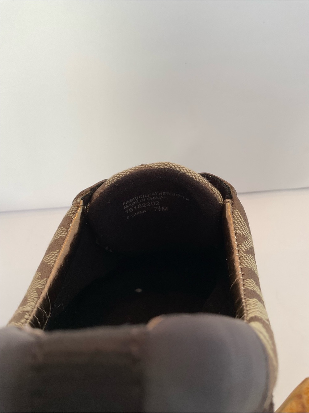 Vintage Etienne Aigner E-Giana Women’s Brown & Beige Logo Sneaker Style Flats - Picture 9 of 9